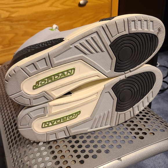 Jordan 3 Retro 'Chlorophyll' 2018 136064-006 size 13 near Deadstock - Picture 7 of 8